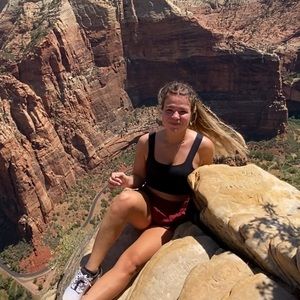 Meet your Posher, Mariana